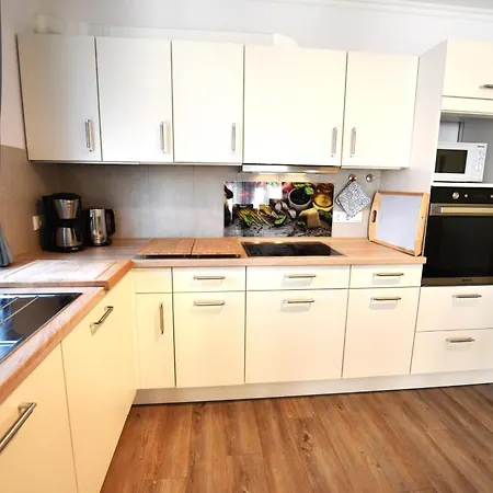 Strandwiese 7 Whg 6 *